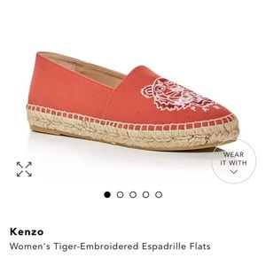 WORN ONCE
KENZO Tiger-Embroidered Espadrille Flats,